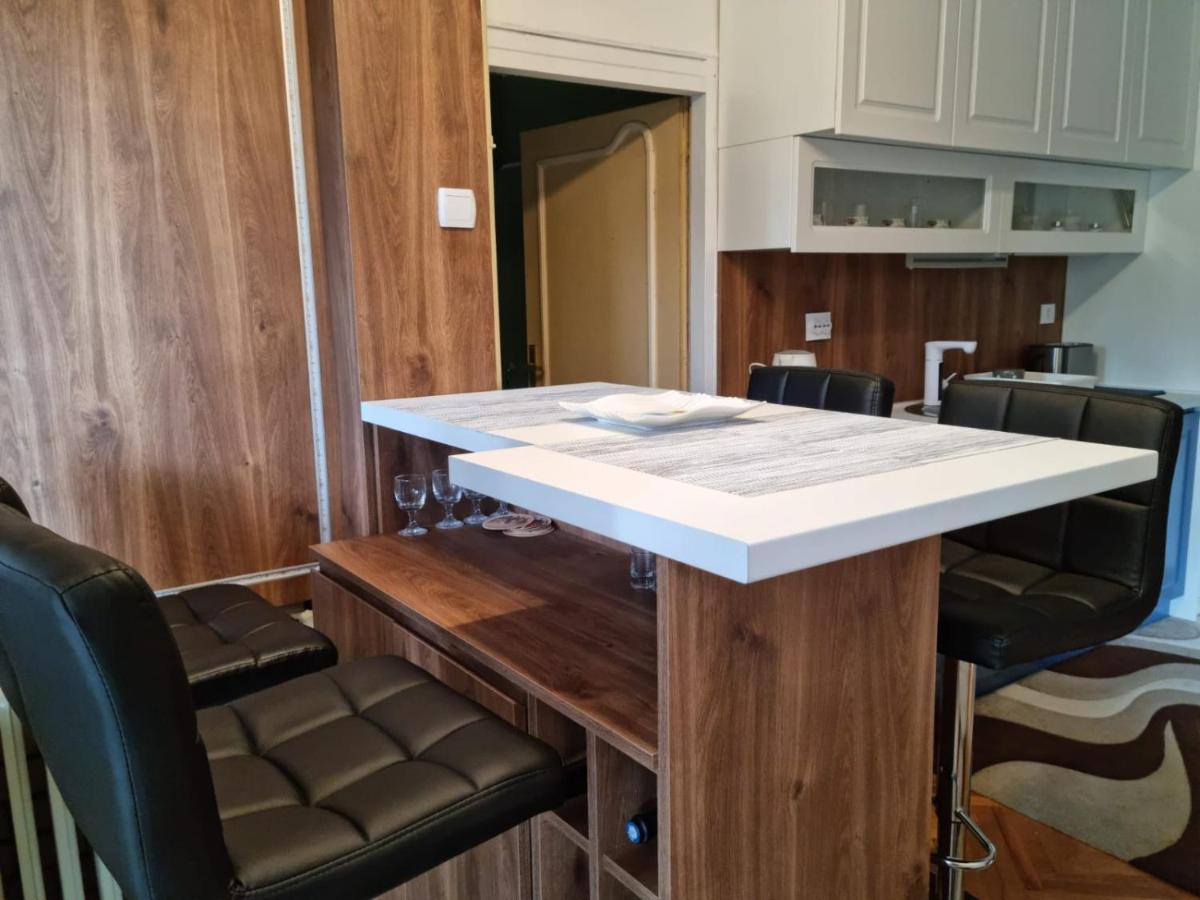 Kingston Appartement Pirot Buitenkant foto