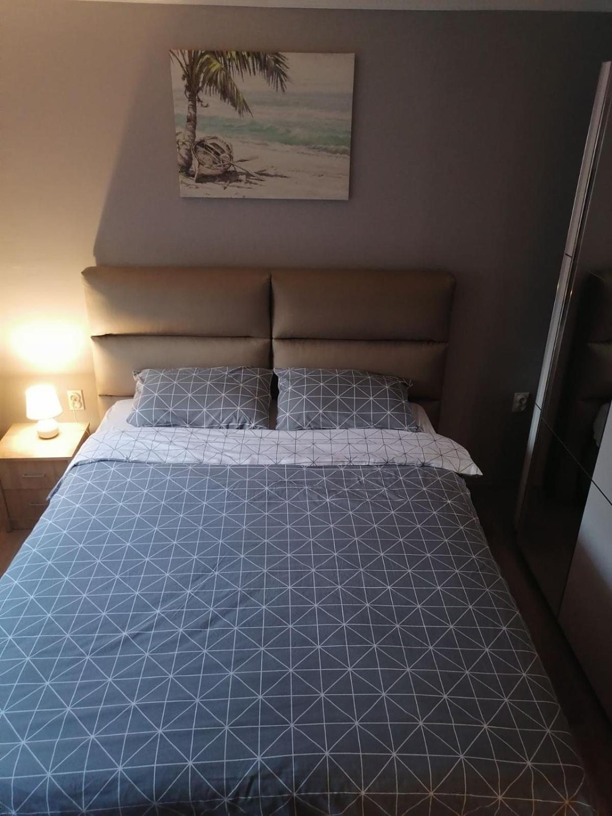 Kingston Appartement Pirot Buitenkant foto