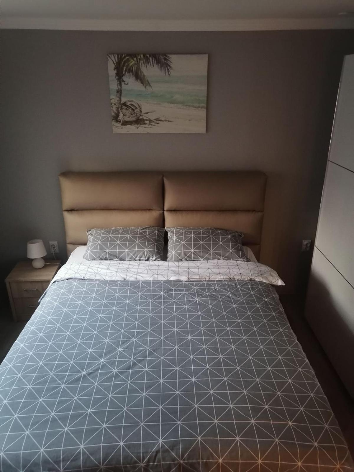 Kingston Appartement Pirot Buitenkant foto