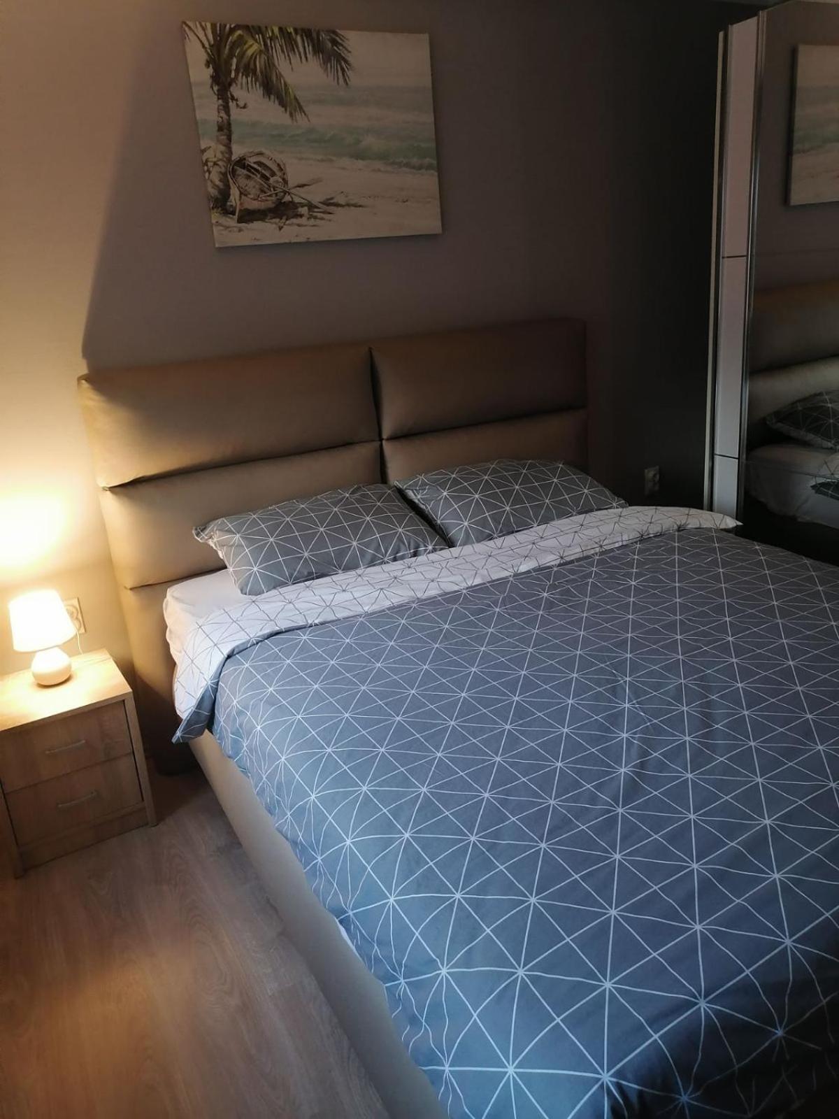 Kingston Appartement Pirot Buitenkant foto